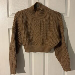Cozy cropped Knit Sweater. S